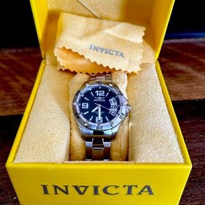 Womens INVICTA Pro Diver Stainless Steel, Black Dial in box